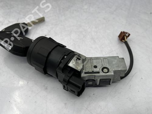 Used Electronic module Electronic module PEUGEOT 208 I (CA_, CC_) 1.2 VTI 82 (82 hp) 33040994 33040994