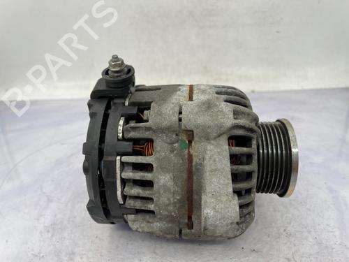 Used Alternator Alternator TOYOTA YARIS (_P9_) 1.4 D-4D (NLP90_, NLP90R) (90 hp) 37644895 37644895