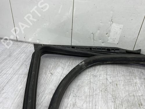 Rubber door seal BMW 1 (F21) 118 d | BP23681789C142 