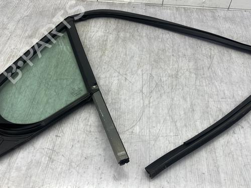 Højre foran trekantet rude PEUGEOT 308 I (4A_, 4C_) 1.6 HDi (92 hp) 31754929