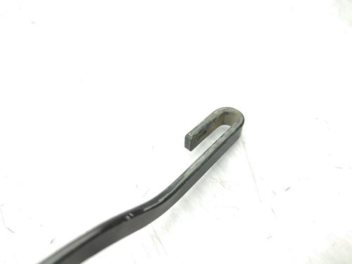 Used Front windshield wiper arm FORD FIESTA V (JH_, JD_) 1.4 TDCi (68 hp) 23731024