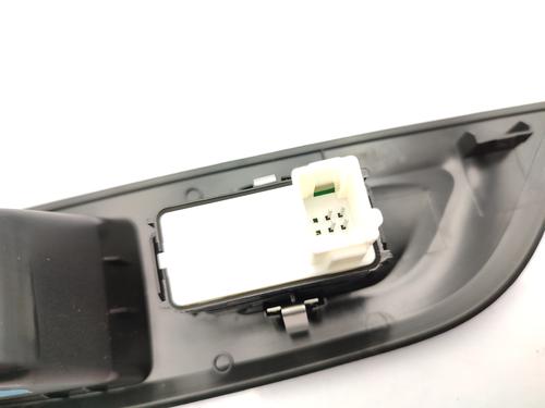 Used Right rear window switch Right rear window switch PEUGEOT 2008 II (UD_, US_, UY_, UJ_, UR_, UC_) 1.5 BlueHDI 130 (131 hp) 23758469 23758469