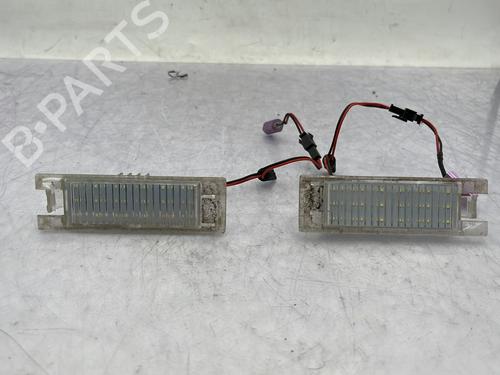 Éclairage de plaque d'immatriculation ALFA ROMEO 147 (937_) 1.9 JTDM 8V (937.AXD1A, 937.AXU1A, 937.BXU1A) (120 hp) 32984582