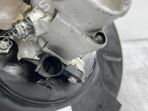 servo-brake-vw-golf-vii-5g1-bq1-be1-be2-2012-2013-2014-2015-2016-2017-2018-2019-2020-2021-23702936 main image