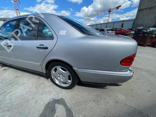 Dashboard MERCEDES-BENZ E-CLASS (W210) E 240 (210.061) | BP36440136C46 - Image 106