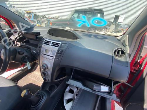 Dashboard TOYOTA YARIS (_P9_) 1.4 D-4D (NLP90_, NLP90R) | BP37644888C46 - Image 66