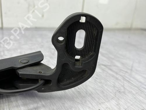 Front windshield wiper arm SEAT LEON (1P1) 1.6 TDI | BP23761112C143 
