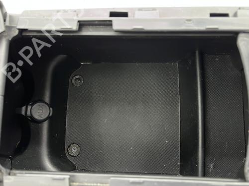 Middle console PEUGEOT 5008 (0U_, 0E_) 2.0 HDi 150 / BlueHDi 150 | BP23683373I22 