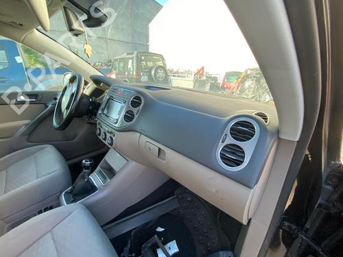 Left tailgate light VW TIGUAN (5N_) 2.0 TDI | BP37531109C79 - Image 32