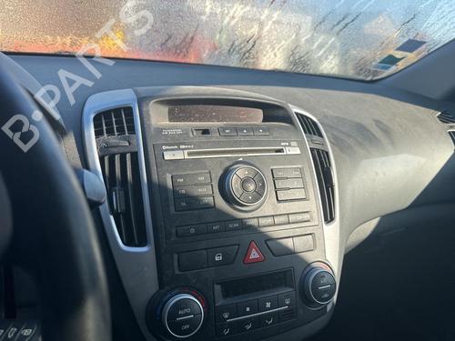 Front right seatbelt KIA CEE'D SW (ED) 1.6 CRDi 115 | BP23761257I25  - Image 24