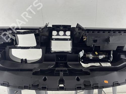 Dashboard VW EOS (1F7, 1F8) 2.0 TDI 16V | BP31713812C46 