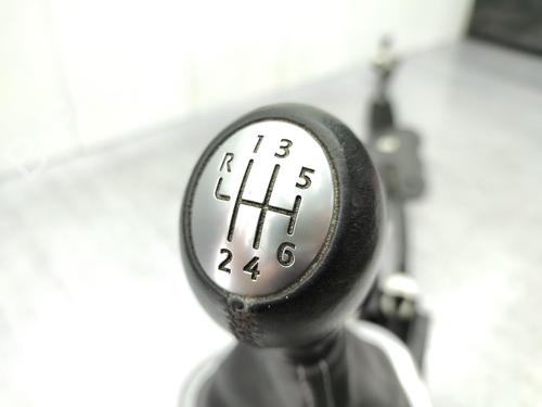 Gear lever RENAULT SCÉNIC III (JZ0/1_) 1.6 dCi (JZ00, JZ12) | BP23750702M90 