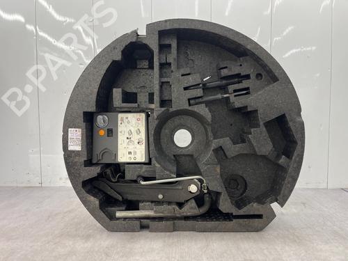 Used Jack Kit Jack Kit VW EOS (1F7, 1F8) 2.0 TDI 16V (140 hp) 36248582 36248582