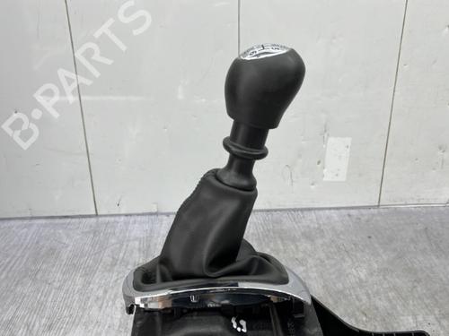 Gear lever RENAULT MEGANE III Hatchback (BZ0/1_, B3_) 1.5 dCi (BZ1G, BZ1W, BZ0R) | BP23757632M90 