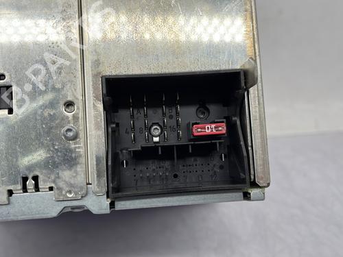 radio-vw-golf-v-1k1-2003-2004-2005-2006-2007-2008-2009-2010-33211866 main image