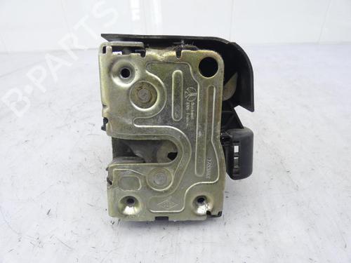 Serratura anteriore destra RENAULT MEGANE I (BA0/1_) 1.6 16V (BA04, BA0B, BA11, BA1J, BA16, BA19, BA1K, BA1V,... (107 hp) 23700181