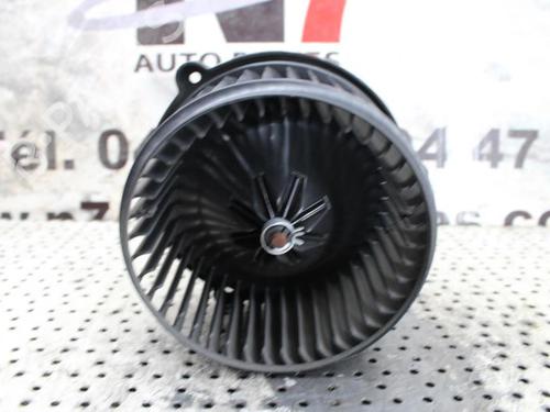 Used Heater blower motor HYUNDAI TUCSON (JM) 2.0 CRDi All-wheel Drive (140 hp) 23685490
