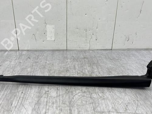Used Front windshield wiper arm SEAT LEON (1P1) 1.6 TDI (105 hp) 23761113