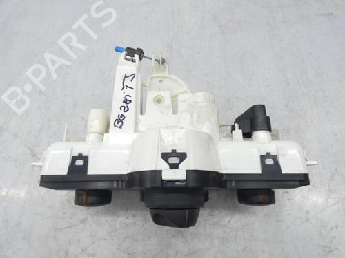 Used Climate control Climate control RENAULT CLIO III (BR0/1, CR0/1) 1.5 dCi (75 hp) 23696107 23696107