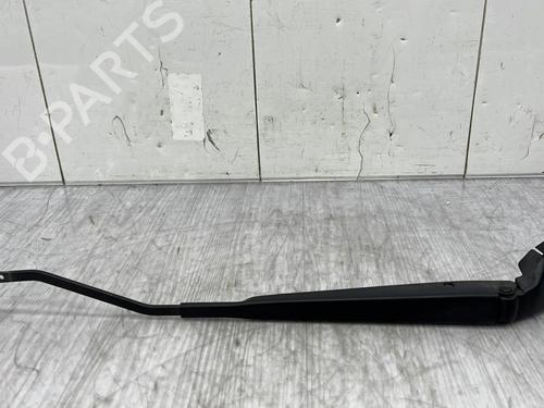 Used Front windshield wiper arm CITROËN C4 CACTUS 1.6 BlueHDi 100 (99 hp) 23761583