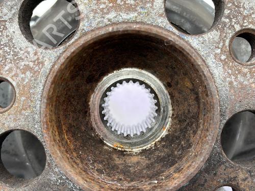 Used Right front steering knuckle Right front steering knuckle MERCEDES-BENZ B-CLASS Sports Tourer (W245) B 180 CDI (245.207) (109 hp) 24150142 24150142