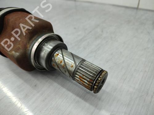 Used Left front driveshaft RENAULT TWINGO II (CN0_) 1.5 dCi (CN0U) (84 hp) 23740115
