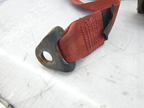 Used Rear left seatbelt Rear left seatbelt PEUGEOT 106 I (1A, 1C) 1.4 (75 hp) 23672426 23672426