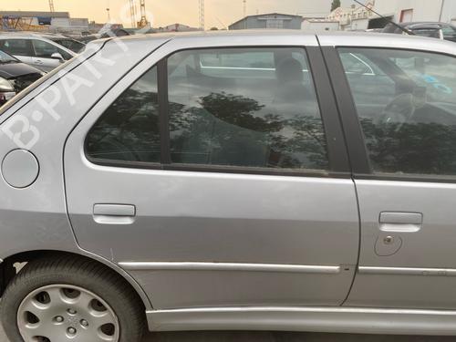 Used Right rear door Right rear door 38033106 38033106