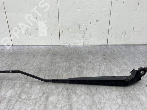 Used Front windshield wiper arm CITROËN C4 CACTUS 1.6 BlueHDi 100 (99 hp) 23756879