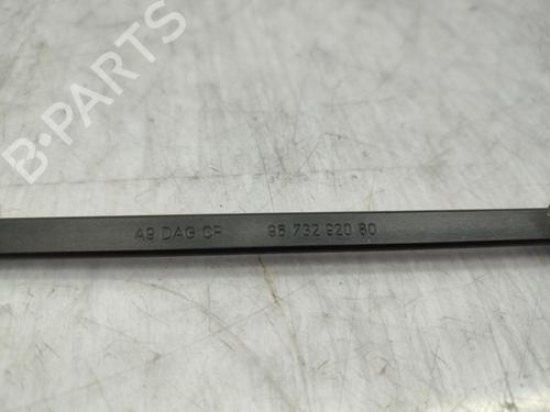 Front windshield wiper arm PEUGEOT 208 I (CA_, CC_) 1.6 HDi / BlueHDi 75 | BP23722256C143 