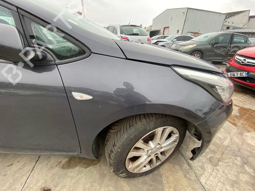 Used Right front fenders Right front fenders 38479540 38479540