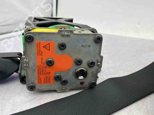 Used Front left seatbelt Front left seatbelt TOYOTA YARIS (_P9_) 1.4 D-4D (NLP90_, NLP90R) (90 hp) 36480443 36480443