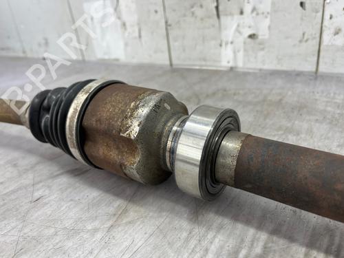 right-front-driveshaft-renault-clio-iv-bh_-2012-2013-2014-2015-2016-2017-2018-2019-2020-2021-37189614 main image