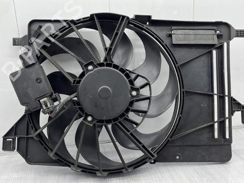radiator-fan-ford-focus-iii-2010-2011-2012-2013-2014-2015-2016-2017-2018-2019-2020-23758809 main image