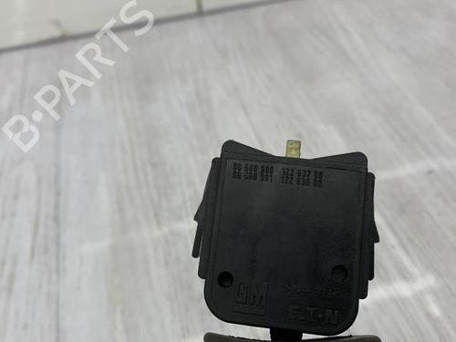 Used Switch Switch OPEL ZAFIRA A MPV (T98) 2.0 DI 16V (F75) (82 hp) 23674259 23674259