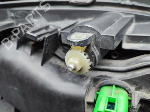 Left headlight FORD MONDEO III (B5Y) 2.0 16V TDDi / TDCi | BP23675413C28 