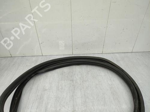 Used Rubber door seal FORD KA (RU8) 1.2 (69 hp) 23677644