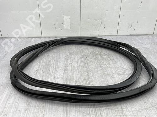 Used Rubber door seal AUDI Q5 (8RB) 2.0 TDI quattro (170 hp) 23761359