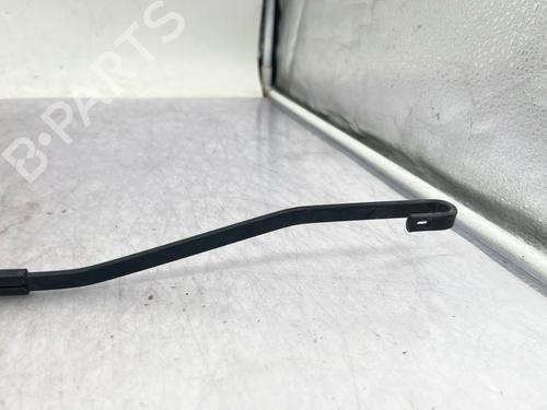 Used Front windshield wiper arm Front windshield wiper arm 37676489 37676489