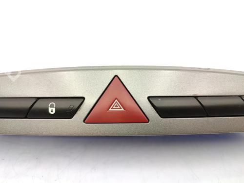 Warning switch PEUGEOT 308 I (4A_, 4C_) 1.6 HDi | BP23721002I22 