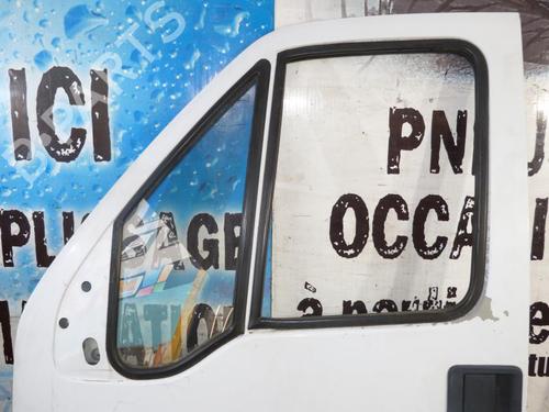 Used Left front door PEUGEOT BOXER Van (230L) 2.5 D (86 hp) 23670255