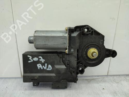 Used Right front window motor Right front window motor 23675975 23675975