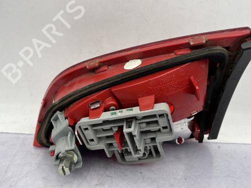 left-tailgate-light-audi-a4-b8-avant-8k5-2007-2008-2009-2010-2011-2012-2013-2014-2015-2016-2017-23756310 main image