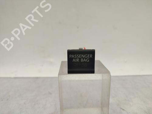 Used Switch VW POLO V (6R1, 6C1) 1.2 TSI 16V (90 hp) 25147659