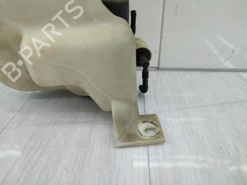 Used Windscreen washer tank VW GOLF IV (1J1) 1.9 SDI (68 hp) 23708905