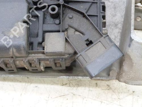 front-wiper-motor-renault-modus-grand-modus-fjp0_-2004-23688929 main image