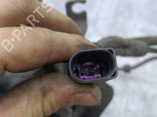 Used Left front steering knuckle VW POLO (9N_, 9A_) 1.4 16V (75 hp) 23704858