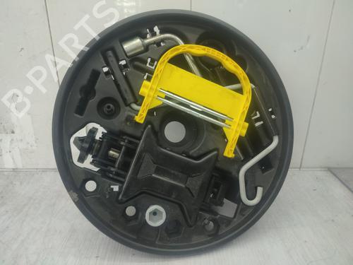 Used Jack Kit DACIA SANDERO II TCe 90 (B8M1, B8MA, B8AC) (90 hp) 29635733