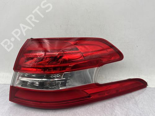 Højre baglygte PEUGEOT 308 SW II (LC_, LJ_, LR_, LX_, L4_) 1.5 BlueHDi 130 (131 hp) 31376688