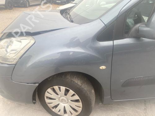 Used Left front fenders Left front fenders 37451221 37451221